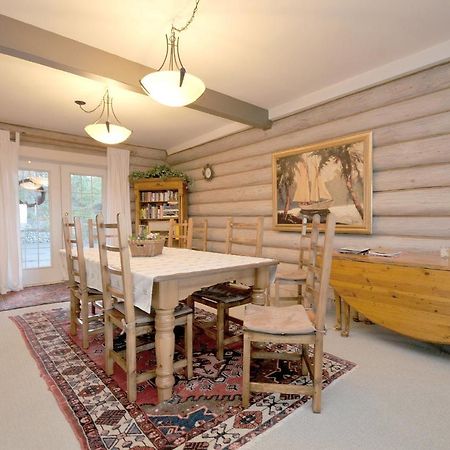 The Lodge At Weir'S Beach Metchosin 외부 사진