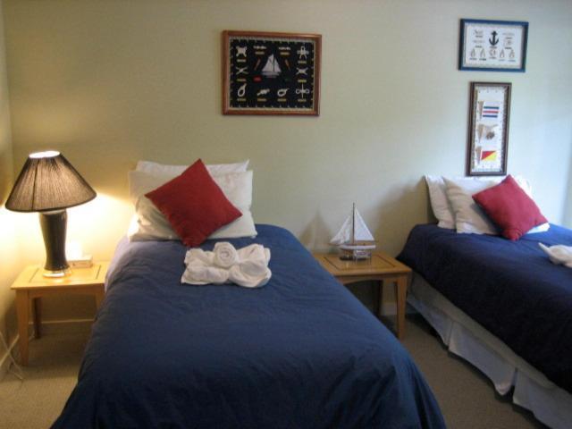 The Lodge At Weir'S Beach Metchosin 객실 사진
