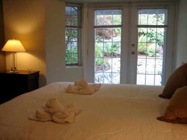 The Lodge At Weir'S Beach Metchosin 외부 사진