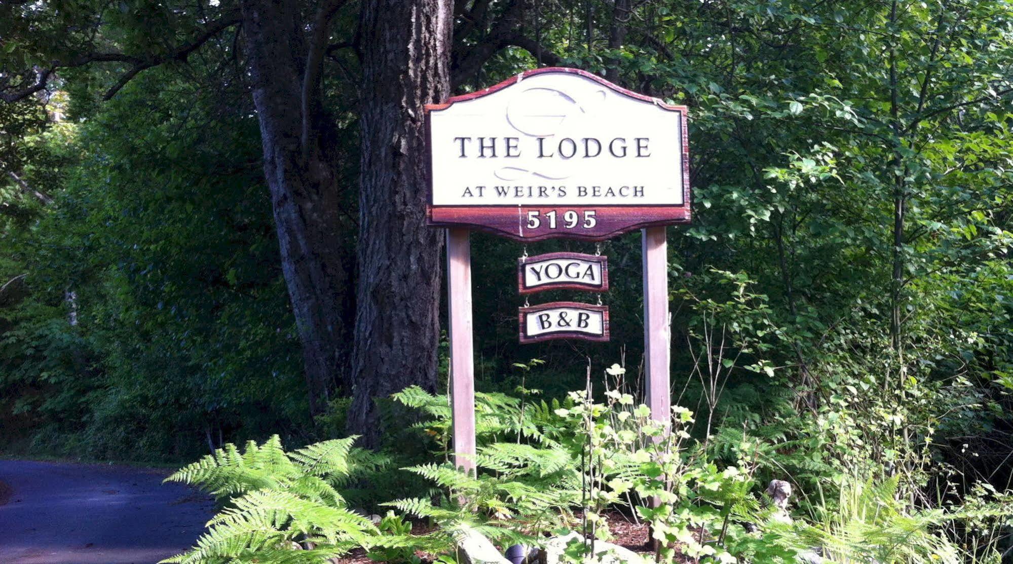 The Lodge At Weir'S Beach Metchosin 외부 사진